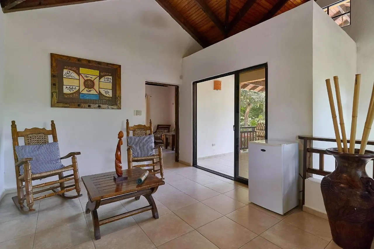 Villa Bayacanes en la carretera La Vega Jarabacoa